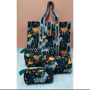 3-Pcs <b>Quilted</b> Leather <b>Tote</b> <b>Bag</b> Set Bohemian Same Print Cosmetic <b>Bag</b> Block Print Toiletry <b>Bag</b> Cotton Two Fashionable for Ladies - Product Image 3