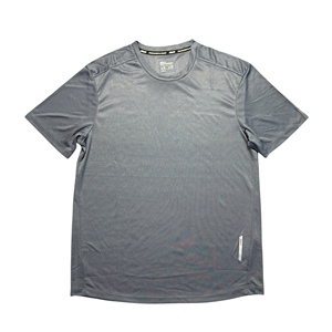 เสื้อยืดเจอร์ซีย์แขนสั้นพิมพ์ลายคุณภาพดีที่สุด 100% โพลีเอสเตอร์ ทรงปกติสำหรับผู้ชาย ราคาสมเหตุสมผล ผลิตในบังกลาเทศ - Product Image 2