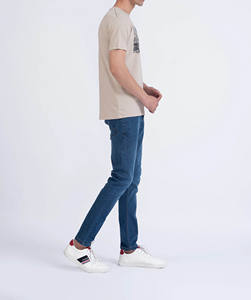 Vêtements pour hommes Chemises grande taille OEM T-shirt personnalisé en coton respirant à col rond et à manches courtes style rue haute pour hommes - Product Image 5
