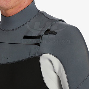 Maillot de bain classique pour homme, uni, taille élastique, respirant, en spandex/polyester, design durable, écologique, séchage rapide, pour la plage - Product Image 4
