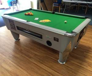 โต๊ะสนุกเกอร์หรูหรา วัสดุไม้เนื้อแข็ง โต๊ะบิลเลียด จัดส่งทั่วโลก คุณภาพดี - Product Image 1