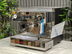 Cafetera Linea Classic S AV de 1 Grupo, Acero Inoxidable - Nueva - Product Image 3