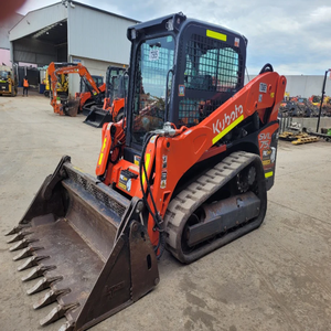 Chargeur compact SVL75-2 durable de Kubota construit pour manipuler n'importe quel chantier en stock en ce moment livraison rapide disponible - Product Image 3