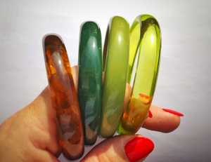 กำไลเรซินคุณภาพสูงลายธรรมชาติทำด้วยมือด้วยดอกไม้ใบไม้และหิน - Product Image 1