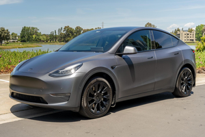Modelo Y Long Range AWD usado en buen estado - Product Image 2