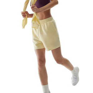 Shorts de sport pour femmes, qualité supérieure, séchage rapide, vêtements de sport pour femmes, fabriqués au Pakistan - Product Image 3
