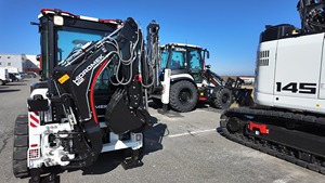 Retroexcavadora de Alto Rendimiento Hidromek 62T |   Miniexcavadora de cadenas HMK 62T de 64HP disponible para la venta - Product Image 2