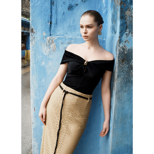 ชุดเสื้อผ้าสตรีผ้าถักบิดเปิดไหล่เสื้อถัก tegan พร้อมแผงโลหะ95% 5% สแปนเด็กซ์ชุดออนไลน์สำหรับผู้หญิง - Product Image 1