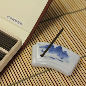 Juego de regalo de incienso japonés con soporte de cerámica (en caja de madera de Paulownia) - Product Image 6