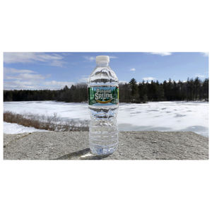 Pologne Eau de source dans des bouteilles en verre disponibles à la vente - Product Image 1