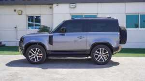 Land Rover Defender P400 Dynamic SE Turbo 4.1-6L Essence Automatique SUV 2024 d'occasion en bon état Sièges en cuir Toit ouvrant panoramique LED Gauche - Product Image 2