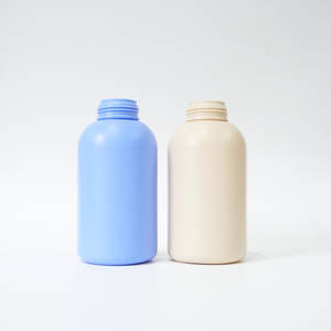 Bouteille moussante HDPE de 500ml avec pompe moussante cosmétique Bouteille en plastique vide pour le visage moussant et masque directement de l'usine du Vietnam - Product Image 5