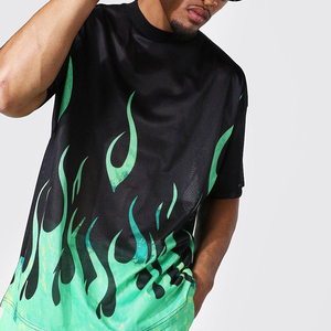 Summer Wear Vêtements personnalisés à sublimation Ensemble deux pièces t-shirt et short en coton léger pour hommes - Product Image 5