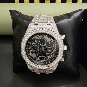 นาฬิกาข้อมือแอนะล็อกโครโนกราฟประดับเพชรครึ่งเรือนแฟชั่นสุดหรูพร้อมวัสดุอื่นสำหรับการเคลื่อนไหวควอตซ์สายสแตนเลส - Product Image 1