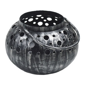 Lanterne à bougie antique Design de finition coloré Lanternes en métal massif pour le salon Décor à la maison Support de t-light en forme multiple - Product Image 5