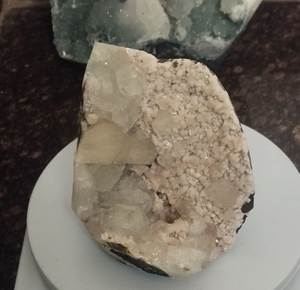 Apophylite Stilbite Metrix sur minéraux Géode d'Inde Maharashtra Jalgao - Product Image 1