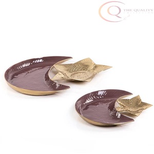 Plateau décoratif élégant en acier inoxydable pour le Ramadan avec poignée pour la décoration de la maison |   Style de table basse - Product Image 3
