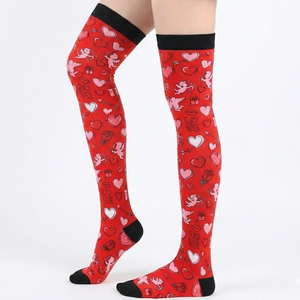Chaussettes sexy et romantiques pour femmes, chaussettes imprimées numériquement au-dessus du genou, cadeau de la Saint-Valentin, chaussettes hautes à motif cœur pour femmes, OEM ODM - Product Image 1