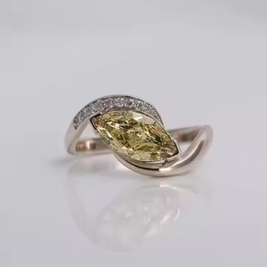 Elegante anillo de bodas de oro sólido de 14 quilates, corte Marquesa amarillo, Diamante cultivado en laboratorio, diseño de moda con estilo clásico - Product Image 1