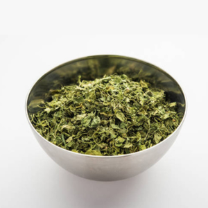 Feuilles de fenugrec Kasuri Methi 100 % pures, entières, de qualité supérieure, exportées, saveur intense, provenant du Gujarat - Product Image 6