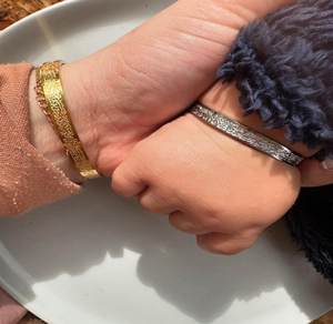 Casual argent unisexe en laiton acier inoxydable réglable avec gravé Ayatul Kursi Cuff Bracelet pour hommes et femmes à bas prix - Product Image 3