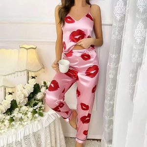Pyjamas assortis à manches courtes respirants en coton et soie Offre Spéciale vêtements pour femmes pour vêtements de nuit robe confortable imprimé à lèvres - Product Image 3