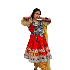 ชุดประจำชาติของผู้หญิง afghani พร้อมด้วยผ้าที่อุดมไปด้วยและงานปักงานฝีมือเหมาะสำหรับงานแต่งงานและงานเฉลิมฉลองทางวัฒนธรรม - Product Image 1