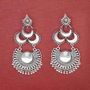 Jeweljunk ต่างหูเงินต่างหูระย้ากระจกชุบเงิน1314702 - Product Image 1