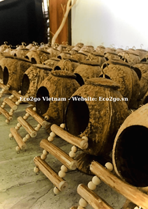 2025 Meilleur vendeur! Maison d'oiseau en noix de coco écologique faite à la main Nichoir de fabrication vietnamienne avec motif animal pour les routards - Product Image 5