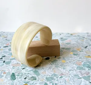 Lote pequeño de joyas de resina, estilo Vintage clásico, personalizable, brazaletes hechos a pedido, brazalete, patrón de flores, aniversarios - Product Image 3