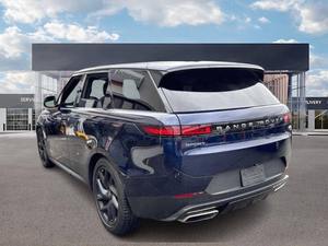 Land Rover Range Rover Sport P360 SE 2023 Usado, Construido para Mayor Comodidad - Product Image 2