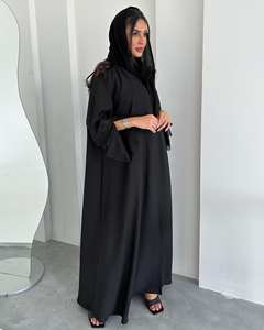 Abaya en soie noire faite à la main Dubaï Belle broderie blanche Anti-rides Manches longues Vêtement de prière musulman traditionnel pour adultes - Product Image 1