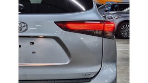 Toyota Highlander XLE FWD 2022, Seminuevo, en Excelentes Condiciones - Product Image 3