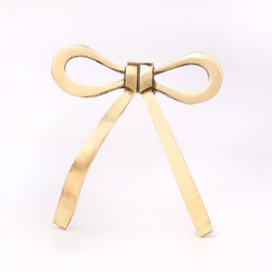 Fabriqué à la main de qualité supérieure en laiton doré arc armoire tirer poignées de porte décoratives ensemble de 2 poignées de cuisine pour armoire en gros - Product Image 3