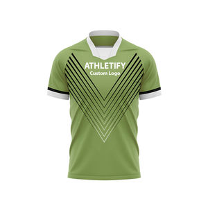 Maillot de football personnalisé avec logo et numéros sur mesure, confortable pour l'entraînement et les matchs de football. - Product Image 1