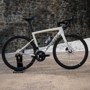 จักรยานเสือหมอบ S-Works Tarmac SL8 AXS รุ่นปี 2025 น้ำหนักเบา สำหรับการแข่งขัน พร้อมบริการจัดส่งฟรี ของแท้ 100% ราคาดีที่สุด - Product Image 3