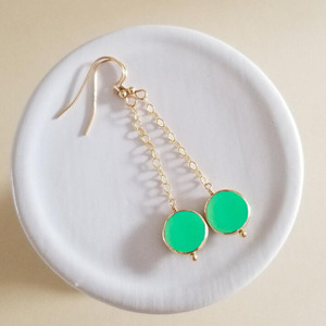 Boucles d'oreilles pendantes en forme de pièce de monnaie en chrysoprase, pierre précieuse naturelle verte, plaqué or rose, bijoux faits à la main pour femmes - Product Image 1