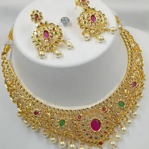 JOYERÍA DE TEMPLO DE PIEDRA DEL SUR DE LA INDIA JOYERÍA DE BODA ANTIGUA TRADICIONAL GARGANTILLA CHAPADA EN ORO PESADO COLLAR Y CONJUNTO DE JOYERÍA MUJER - Product Image 1