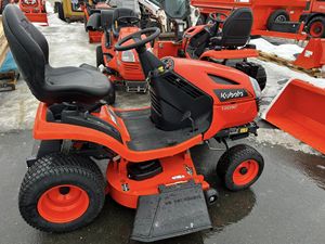 เครื่องตัดหญ้าแบบนั่งขับคูโบต้า 42 นิ้ว ราคาประหยัด เครื่องตัดหญ้าอุตสาหกรรมแบบใช้น้ำมันเบนซิน กำลัง 1800 วัตต์ เครื่องยนต์ 2 จังหวะ ความจุ 173 ซีซี - Product Image 5