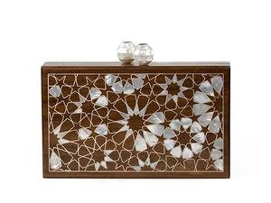 Sac à main de mariage islamique personnalisable avec incrustation de nacre et broderie indienne traditionnelle pour les mariées arabes - Product Image 2