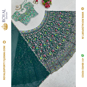 Présentation de la nouvelle lourde fausse Georgette Lehenga Choli avec fil de travail Dupatta - Product Image 3