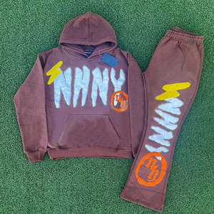 Survêtements personnalisés Ensemble de survêtements deux pièces en polaire Ensemble de jogging surdimensionné en coton Pantalon de survêtement évasé à impression bouffante 3D et sweat à capuche pour hommes - Product Image 1