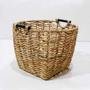 Artex Dong Thap Rustic Circle Water Hyacinth Eco-Friendly Storage <b>Basket</b> Set with <b>Wooden</b> Handle - Product Image 3