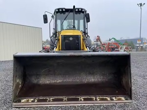 Nuevo tractor de minicargador Hollan B75D 4x4 con cabina HVAC y excavadora extensible con cilindro hidráulico Huade a la venta - Product Image 3