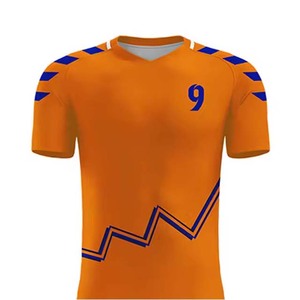 Uniforme de fútbol para venta en línea Peso ligero Uniforme de fútbol más vendido Ropa deportiva cómoda con logotipo y nombre del equipo - Product Image 4