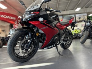 ข้อเสนอขายส่ง รถมอเตอร์ไซค์สปอร์ต Suzuki GSX250R สีแดงดำ รุ่นปี 2024-2026 ของใหม่ - Product Image 2