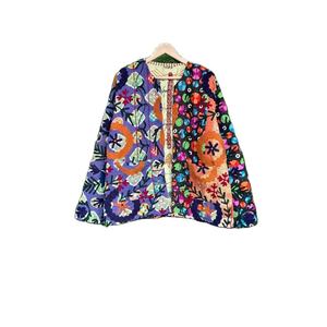 Coton indien Vintage matelassé Kantha veste ouzbek Suzani brodé à la main manteau d'hiver unisexe fête porter veste à la main Gudri - Product Image 1