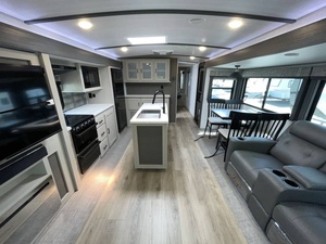 Forest River Wildwood Heritage Glenn 271RL d'occasion 2023 - Product Image 6