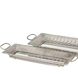 Plateaux en argent ensemble décoratif Premium plateaux et plats événements servant plat et assiettes plateau miroir décoratif artisanat en métal décor à la maison - Product Image 1