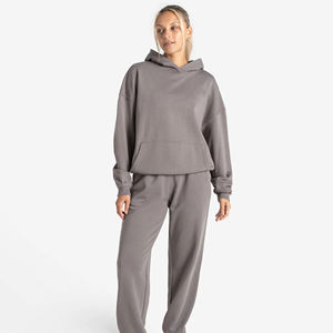 Sudadera Corta Informal para Mujer, Diseño Moderno, Secado Rápido, Frente Sólido, Cómoda, Calidad Premium, 100% Algodón, Hecha en Pakistán - Product Image 4